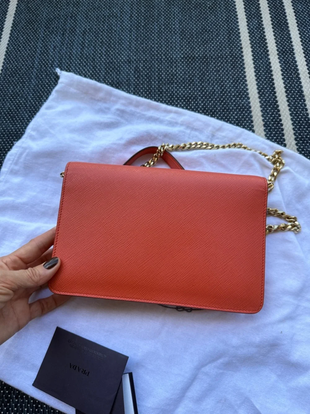 Rare Prada Arancio Saffiano Crossbody with Gold Chain and Logo Plaque - Picture 13 of 17